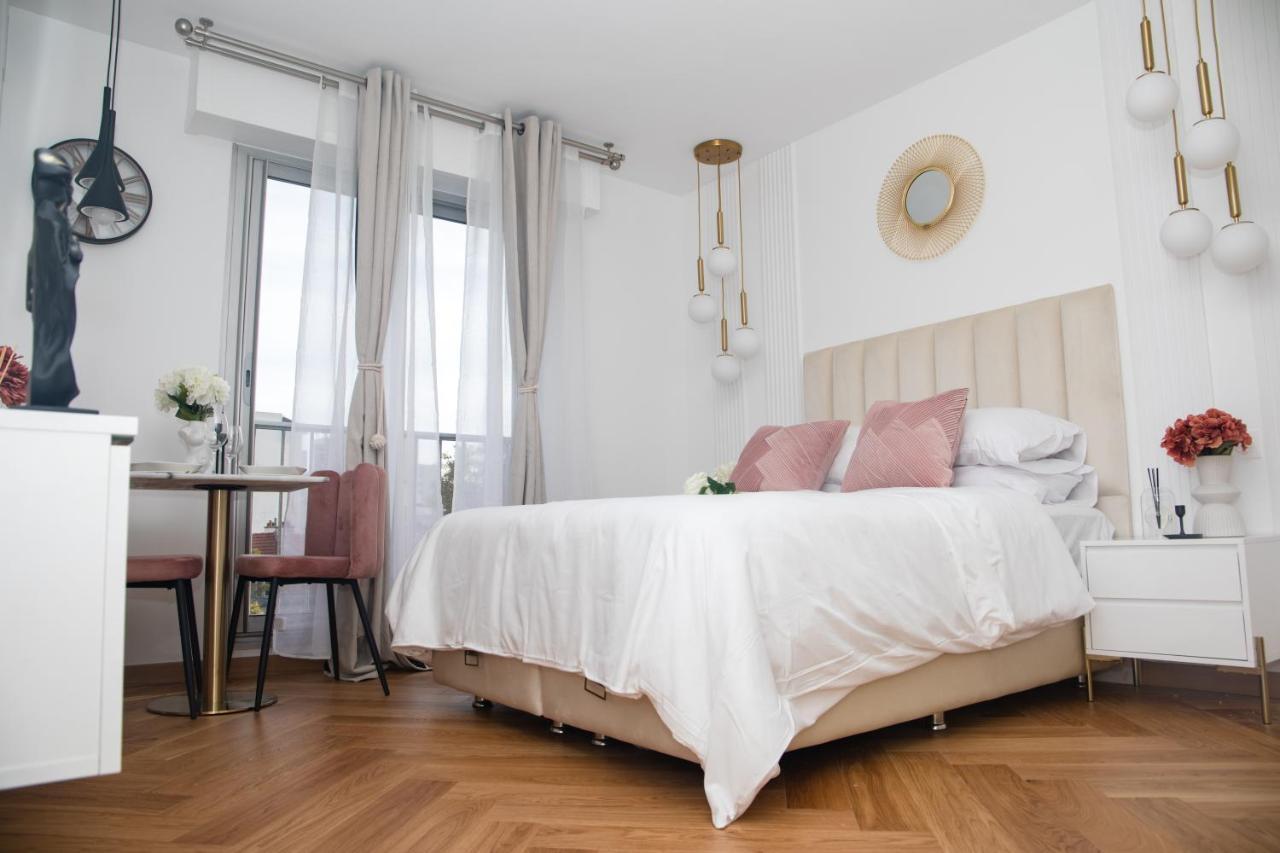 Paris' Premium Romantic Studio Extérieur photo